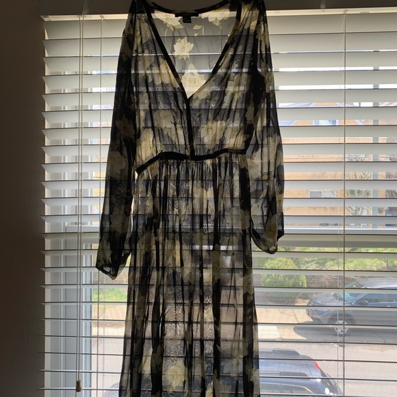 Forever 21 Sheer Floral Maxi - Picture 9 of 9